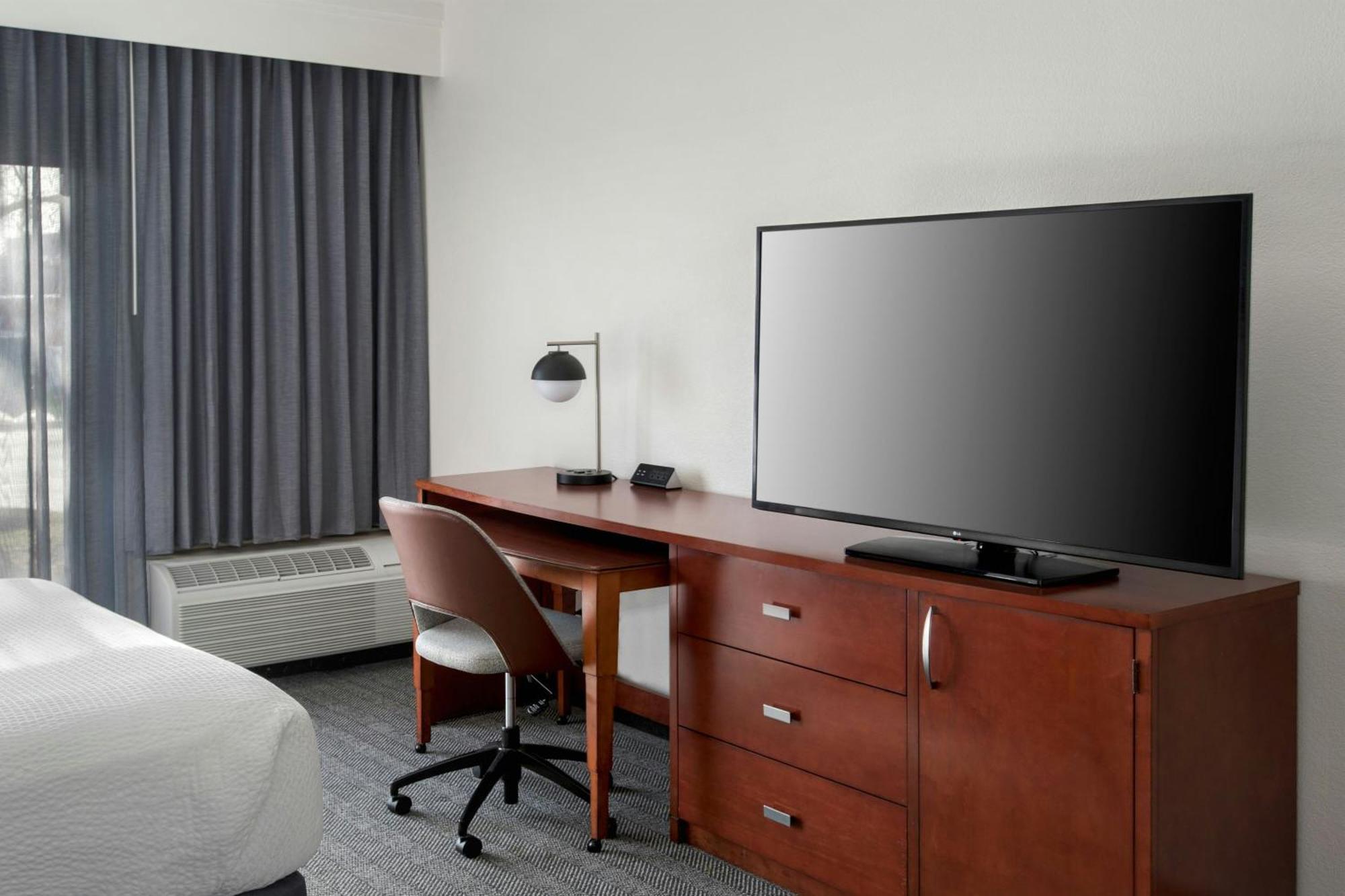 Courtyard By Marriott Silver Spring North/White Oak Luaran gambar