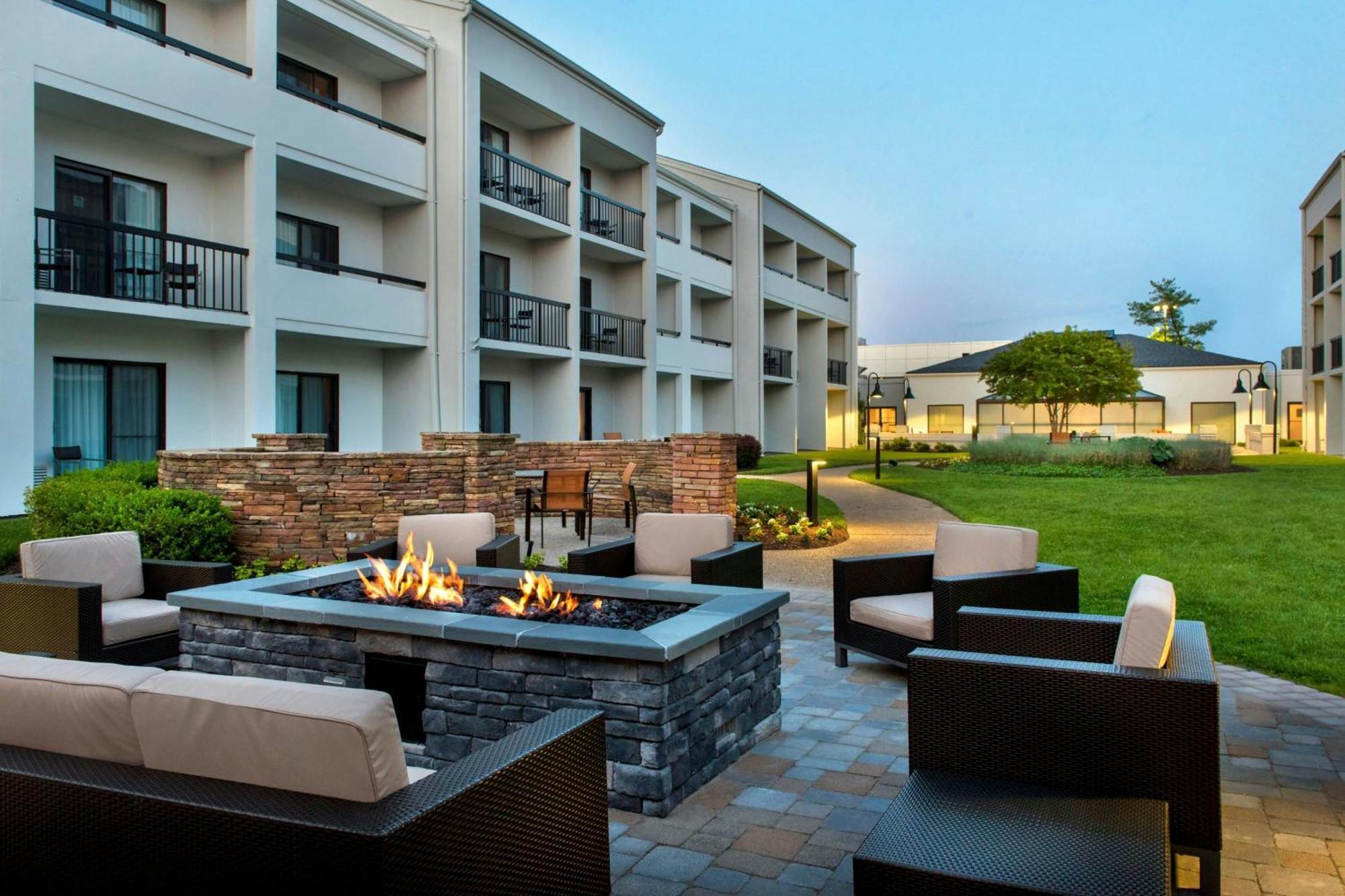 Courtyard By Marriott Silver Spring North/White Oak Luaran gambar
