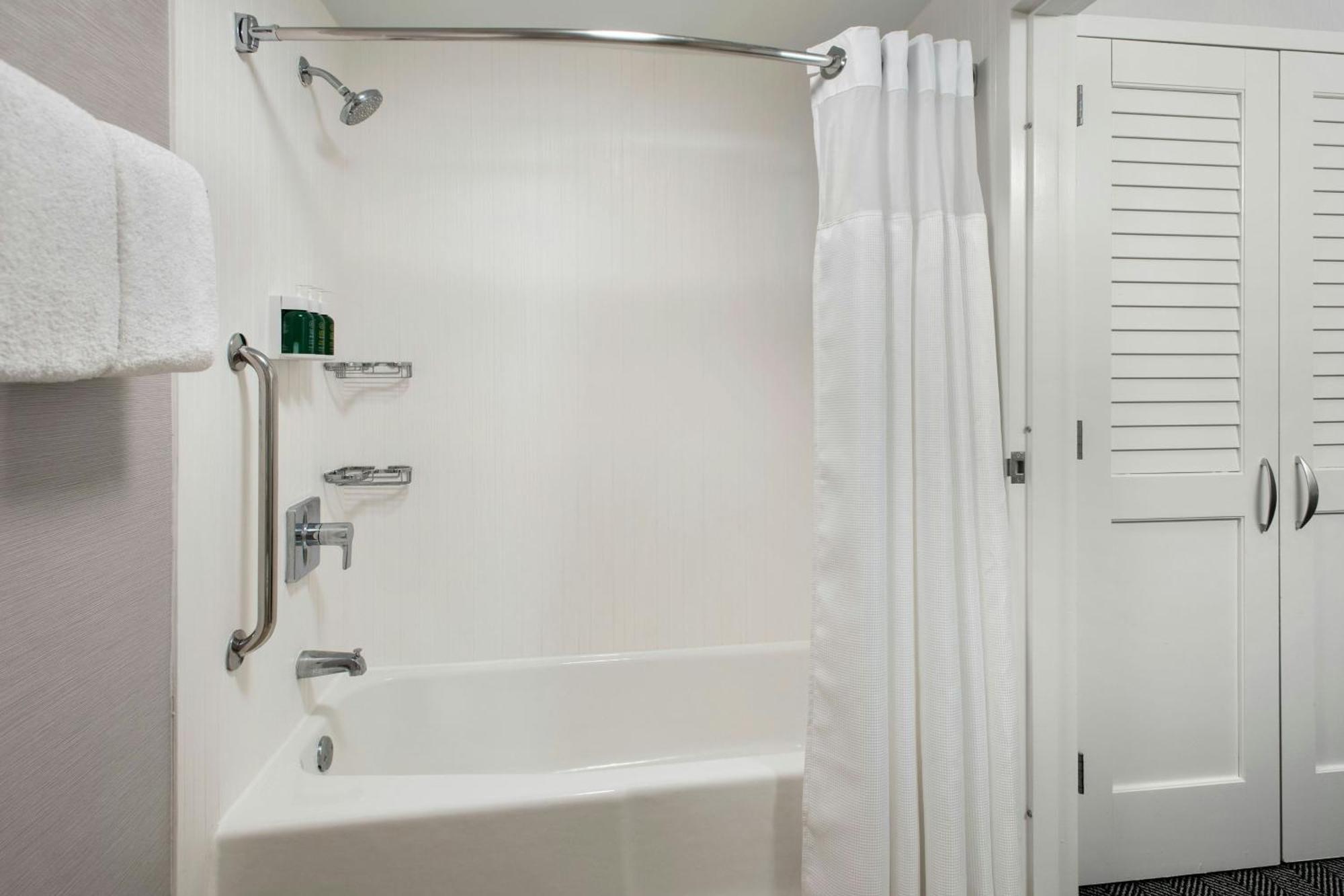 Courtyard By Marriott Silver Spring North/White Oak Luaran gambar